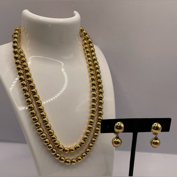 Vintage Signed MONET Gold Tone Metal Ball Beaded Necklace and Earring Set - Picture 1 of 10